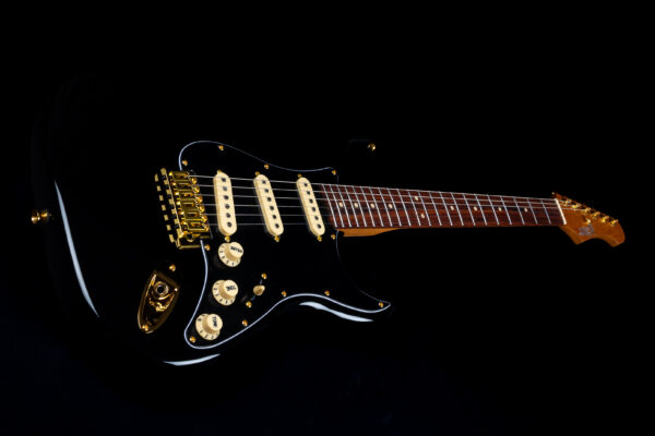 Jet Guitars JS380BKG 單線圈電吉他 黑金