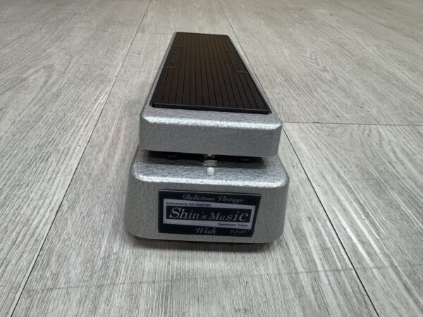 Shin’s Music Delicious Vintage Wah