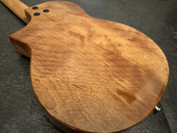 img_9622 FLIGHT UKULELE Aviator Mango Tenor CE 半空心 全單板電烏克麗麗 芒果木 R2507742